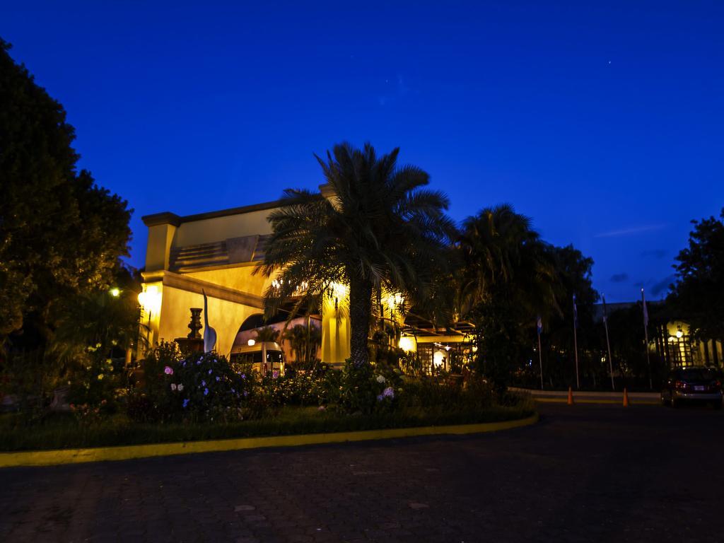 安提瓜太阳酒店 危地马拉安地瓜 外观 照片